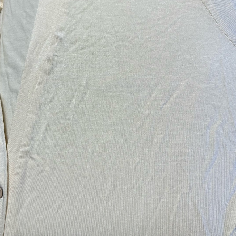 Agnes & Dora Favorite Button Cardi Cream Lightweight Soft Pockets New With Tags - Picture 3 of 4